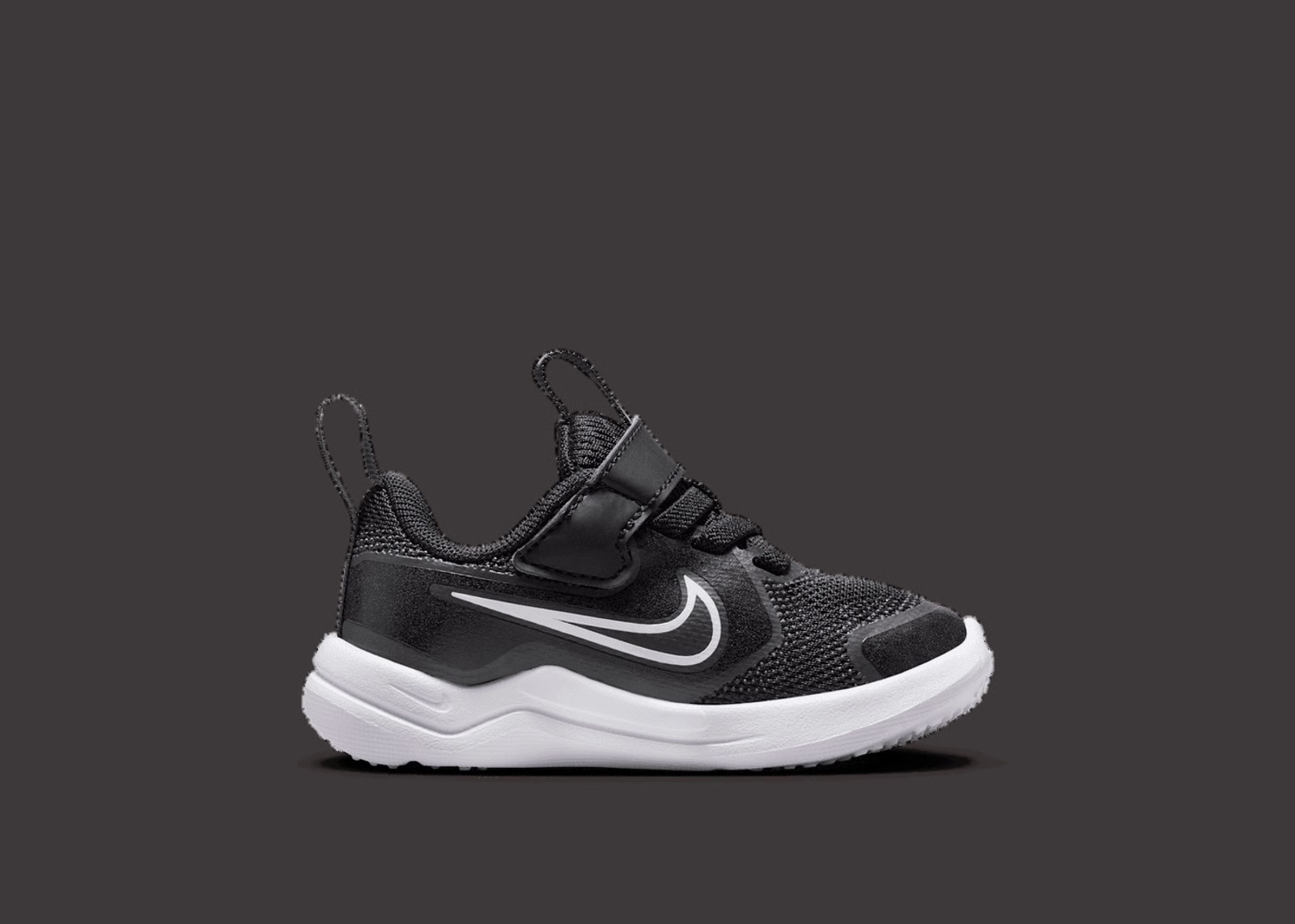 NIke vaikiški kedai juodi